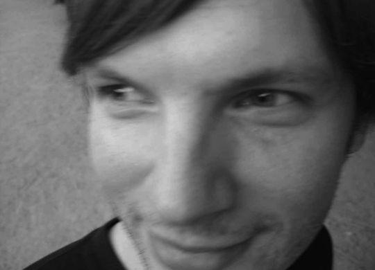 Juurinen_omakuva_BW